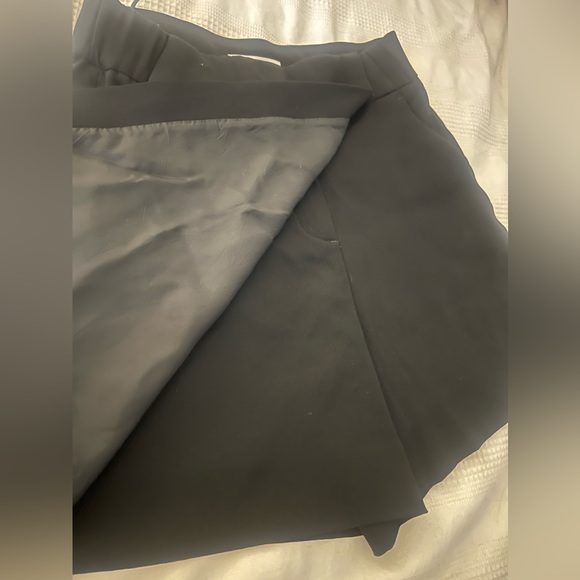ARITZIA BABATON SIZE 0 - NEVER WORN SKORT - Picture 2 of 4